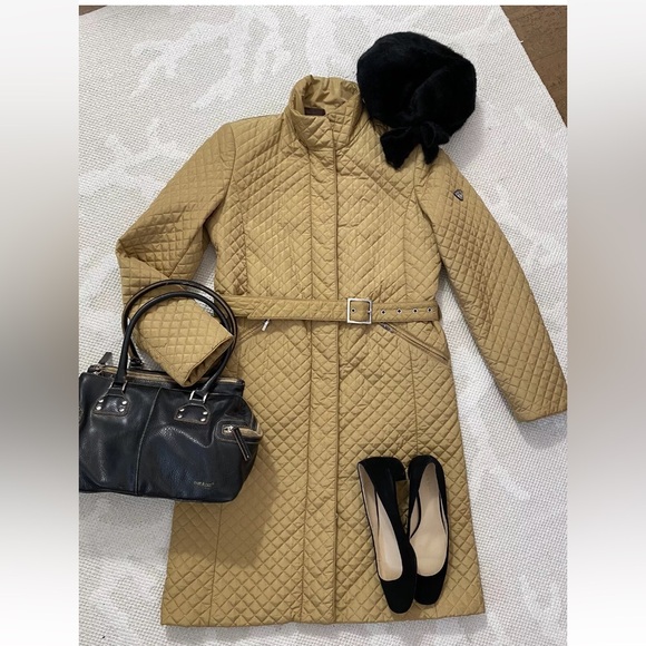 Post card quilted high quality trench coat in colour gold! Outerwear Size 6 - Picture 10 of 17